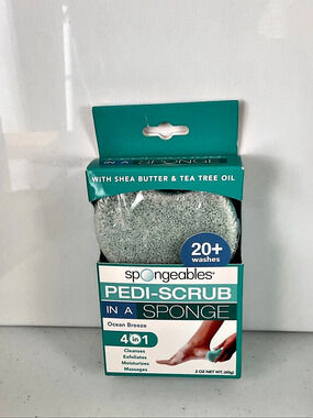 🌺 $5.00 must bundle 🌺Spongeables Pedi-Scrub in a Sponge Ocean Breeze Green & Whi